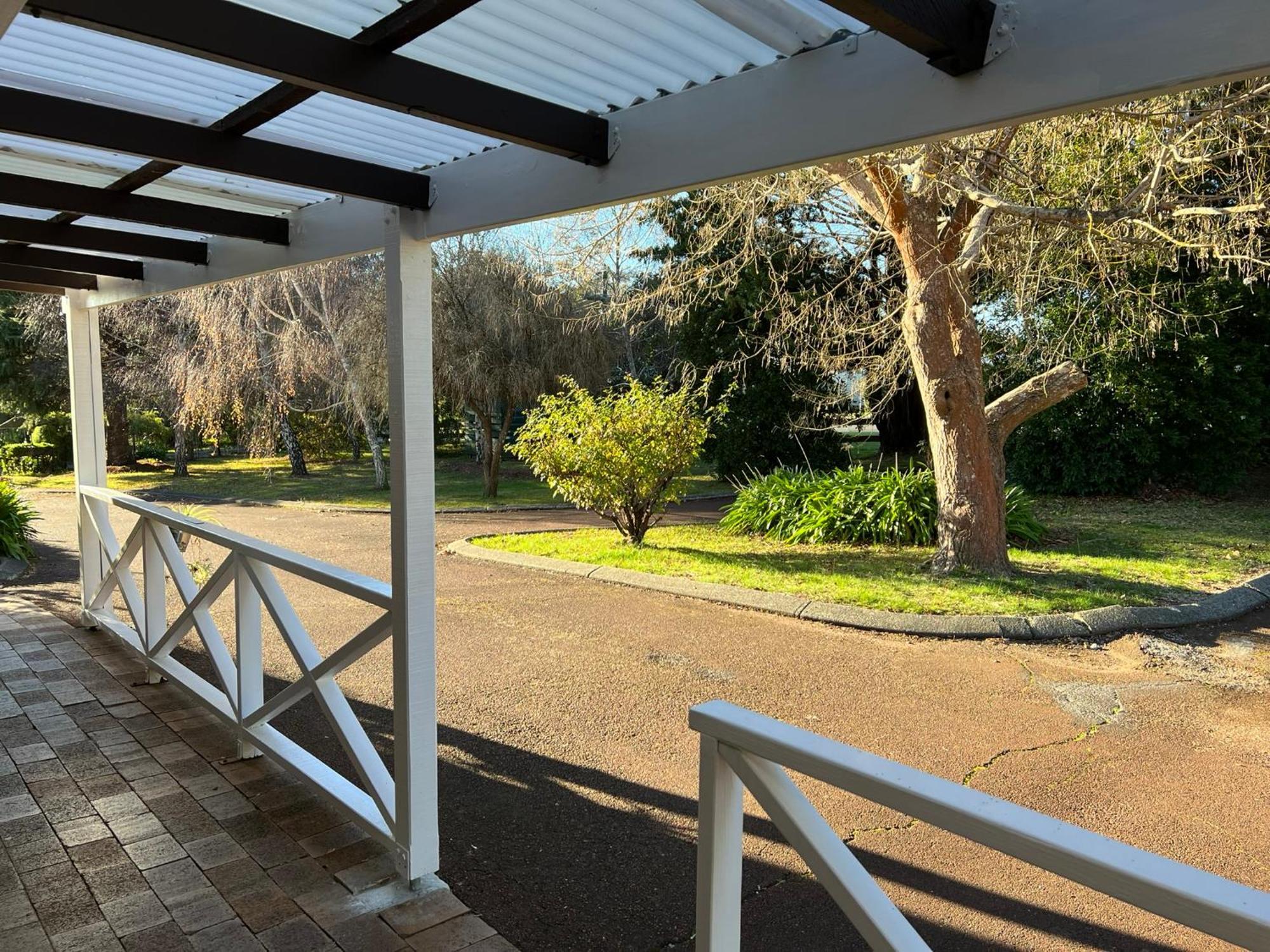 פרמברטון Karri Forest Motel מראה חיצוני תמונה