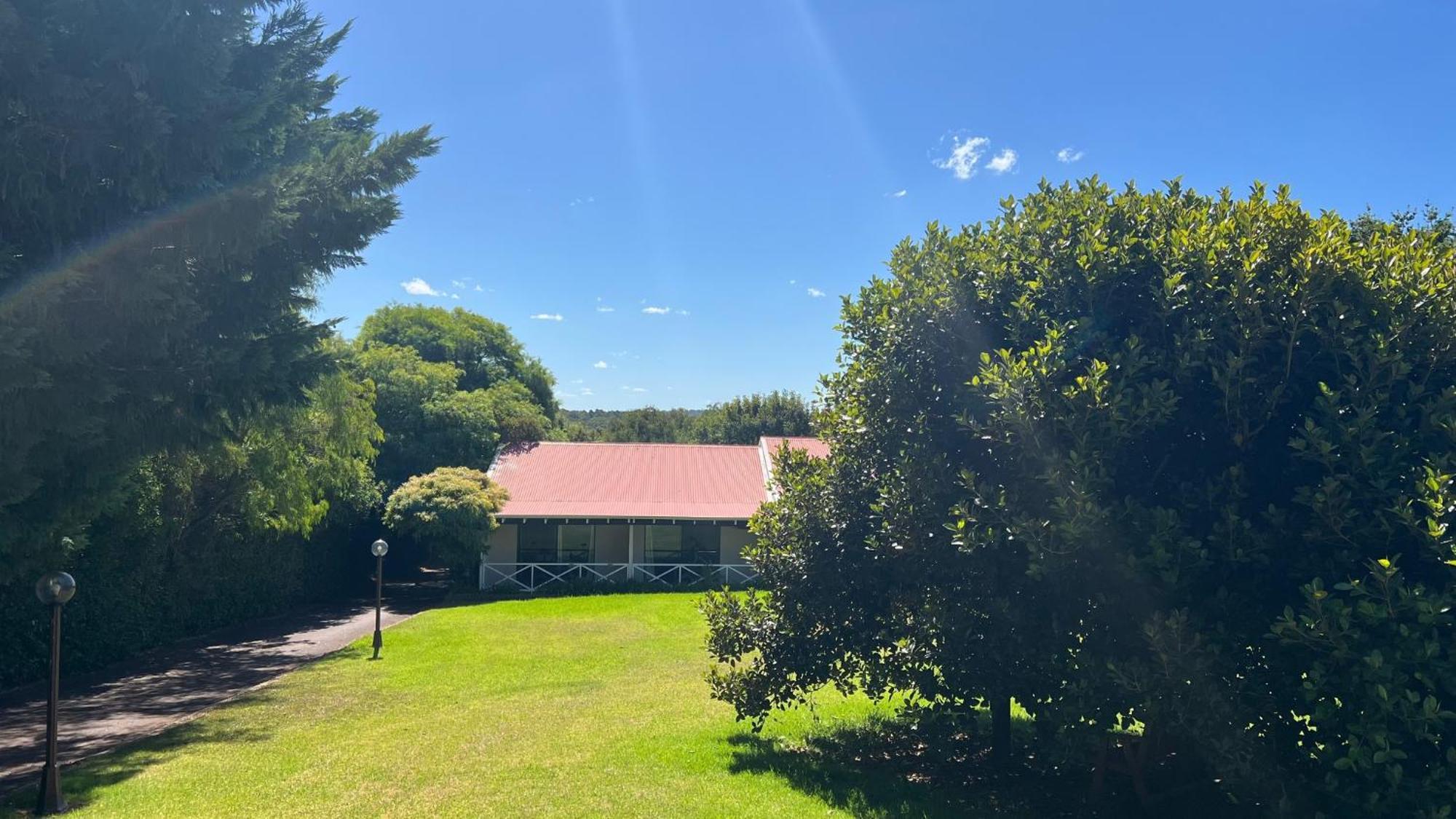 פרמברטון Karri Forest Motel מראה חיצוני תמונה